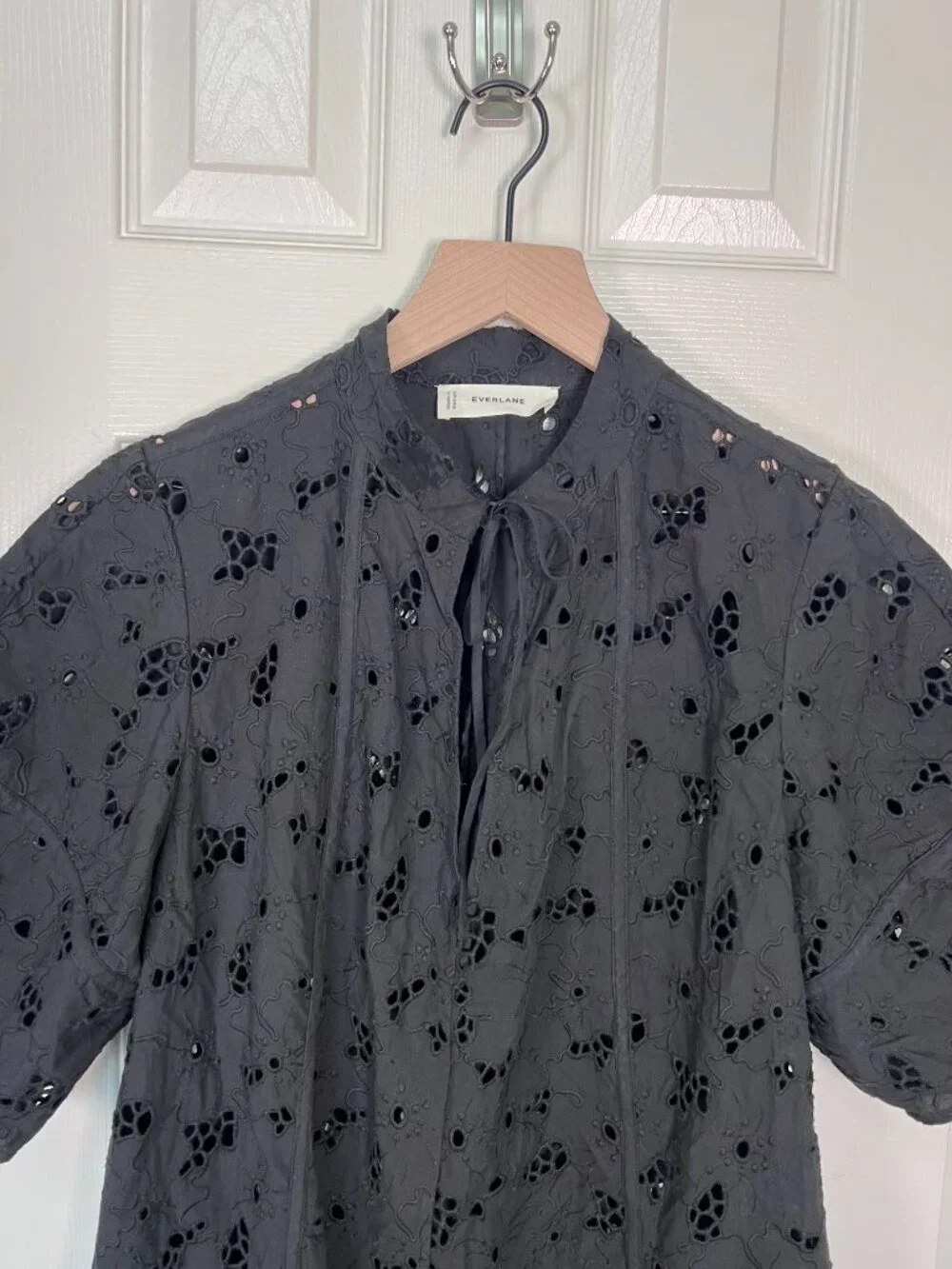 Everlane The Eyelet Midi Dress in Black Size Large NWOT